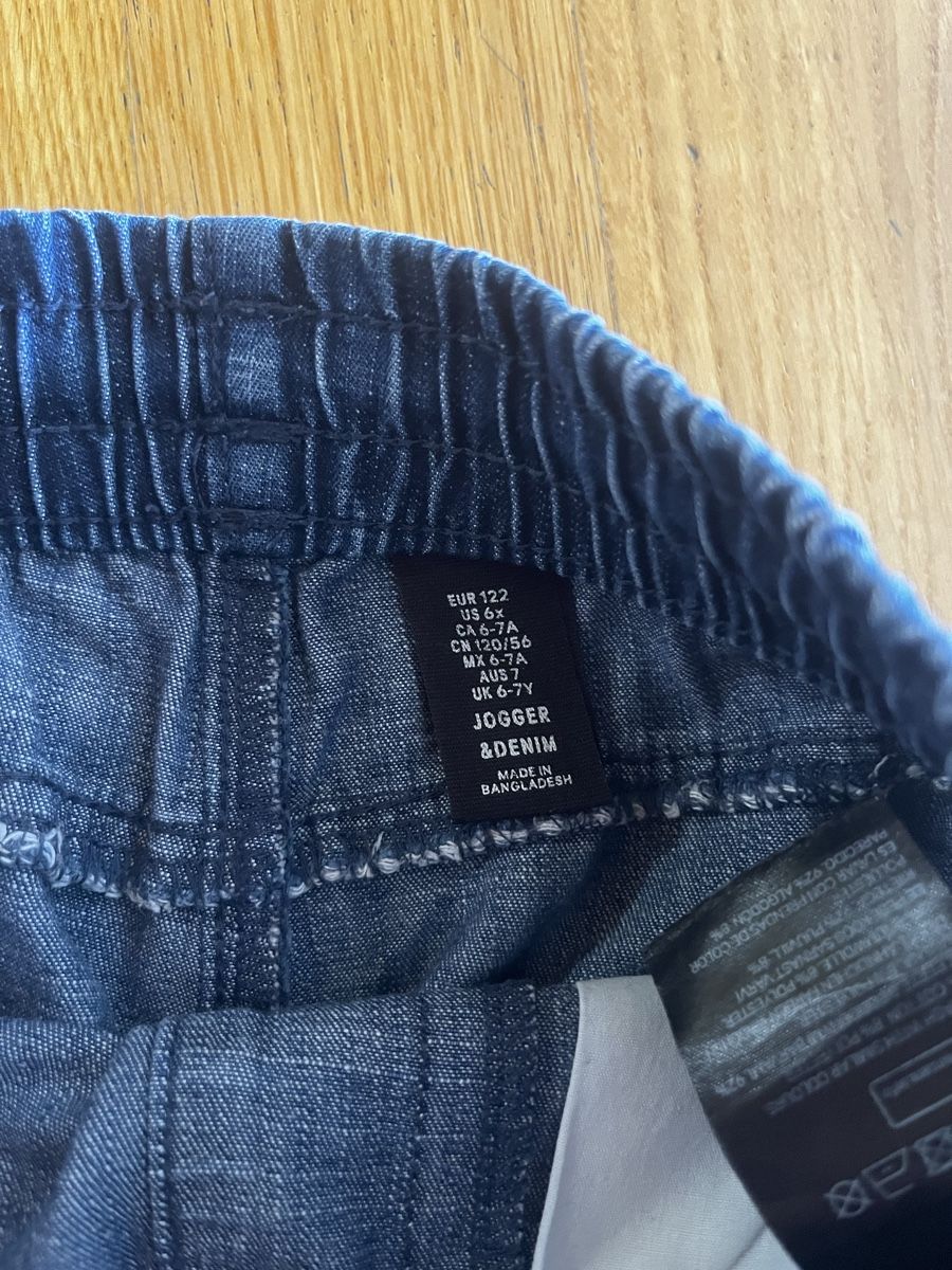 H&M Pantalons: Jeans / Joggers Gr. 122 – D'occasion à Chur par cardem86 2