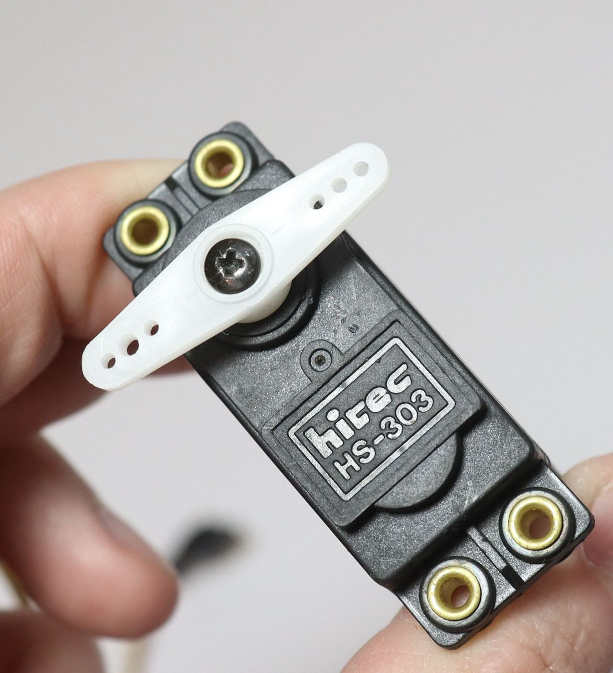 Modellismo RC: Standard Servo Hitec HS-303 3 Stück – Usato da Frick venduto da volvo850driver 2