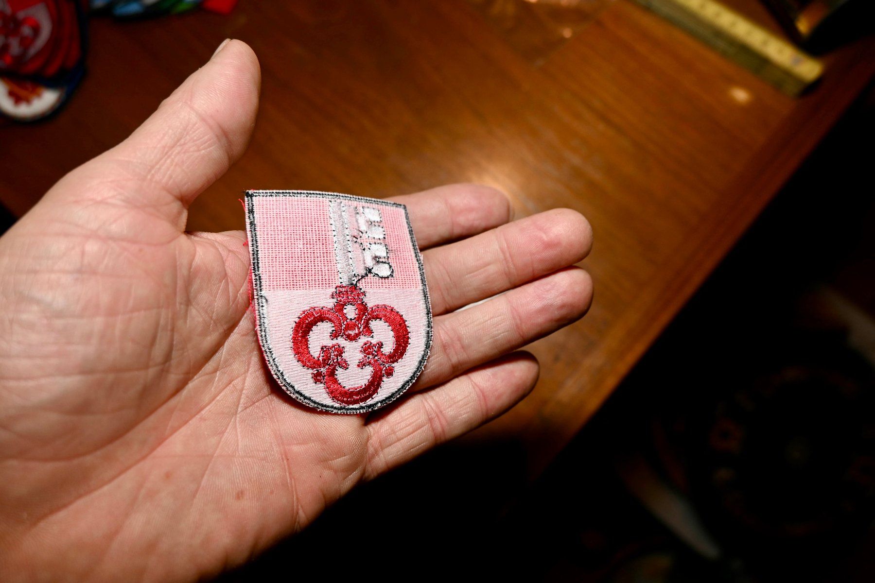 Swiss Placchette & Badge: WAPPEN Obwalden PATCH badge AUFNÄHER – Usato da Pfaffhausen venduto da mono_rec 2
