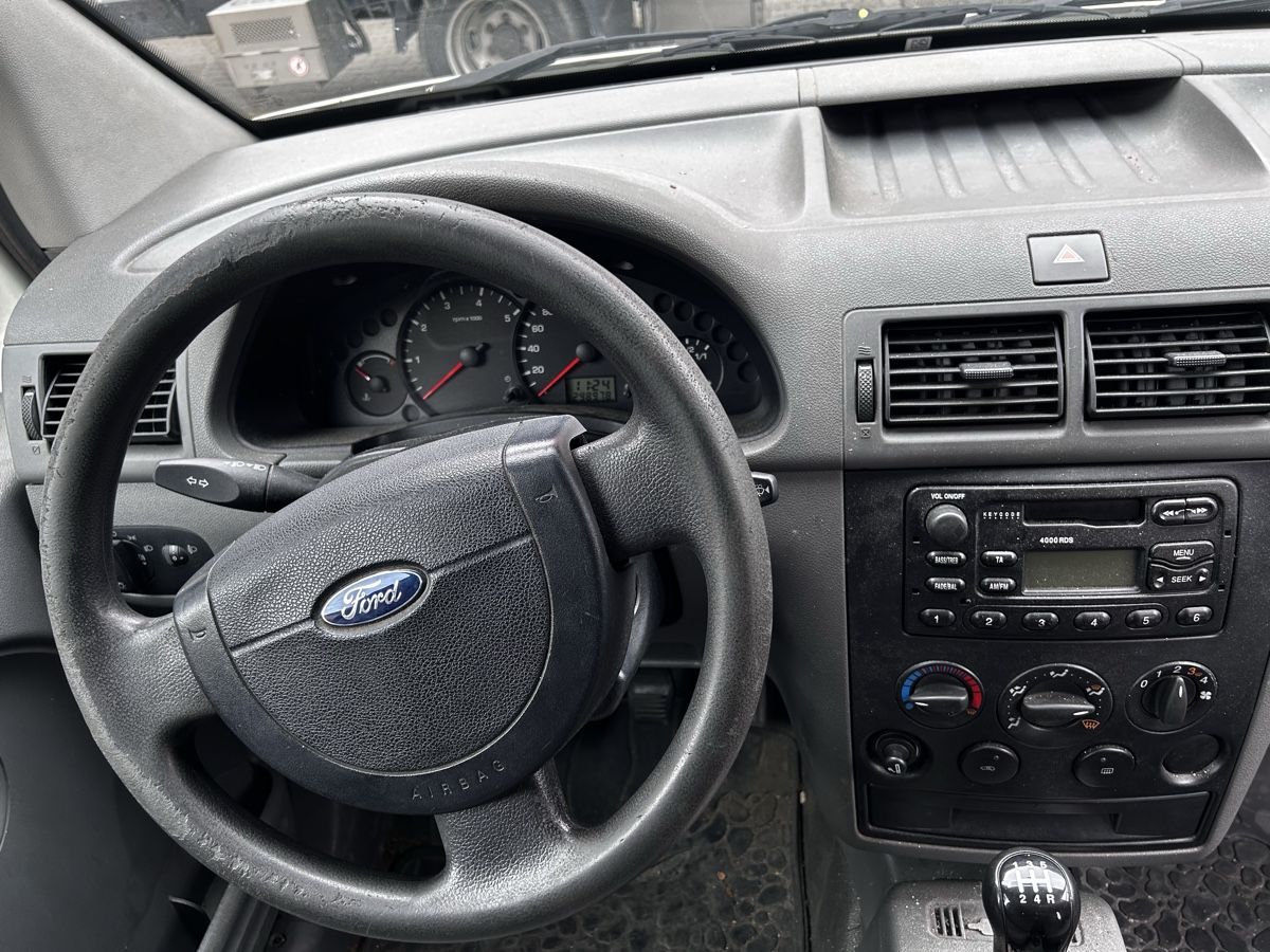 Ford Veicoli commerciali: Ford Transit Connect 200 S – Usato da Niederbipp venduto da Stifler21 6