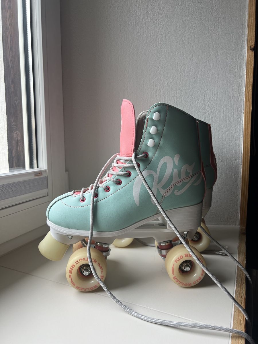 Rio Roller Pattini in linea & Pattini a rotelle: Rollschuhe Rio Roller mint rosa  – Usato da Chur venduto da dal_zsy5