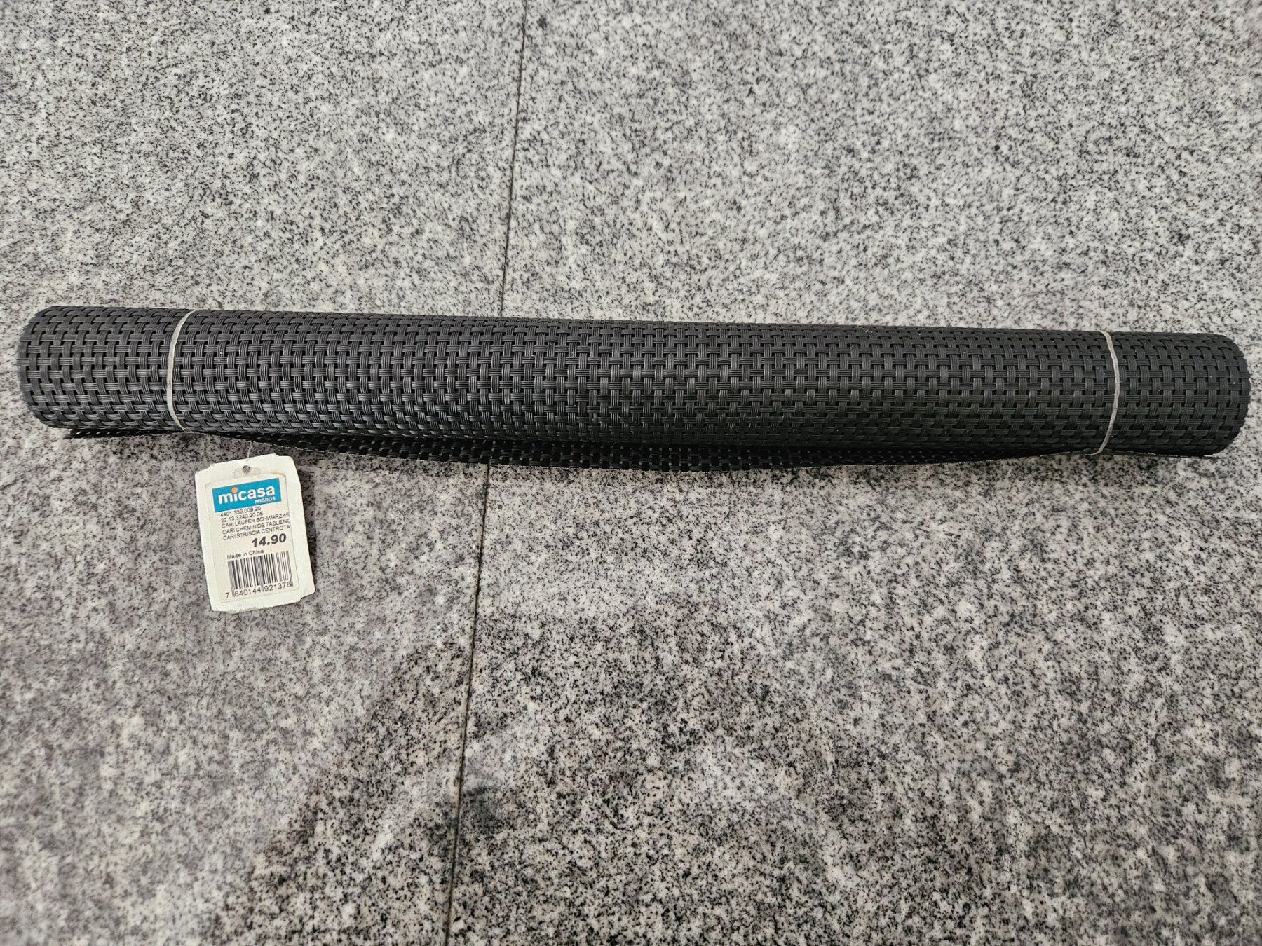 Micasa Set di tavolo e panche: Micasa Tischläufer schwarz neu – Nuovo e nell'imballaggio originale da Steinhausen venduto da Maria-Teresa.Ehrler