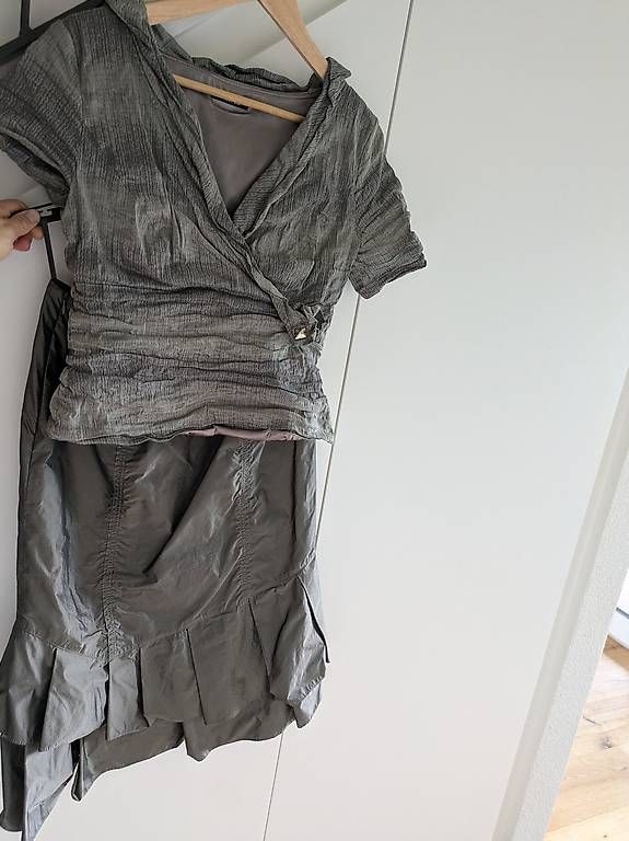 Vestiti: Abendkleid, Rock mit Bluse  – Usato da Mönchaltorf venduto da gumase