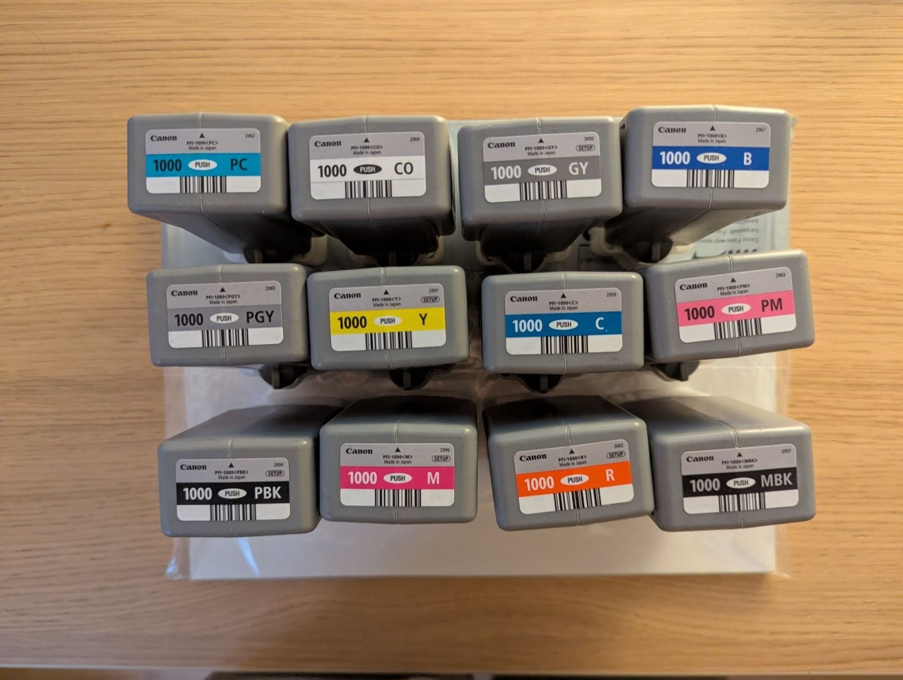 Canon Cartucce per stampanti & toner: PFI-1000 (leer!) Set à 12 Stück – Usato da Bern venduto da redumbrella