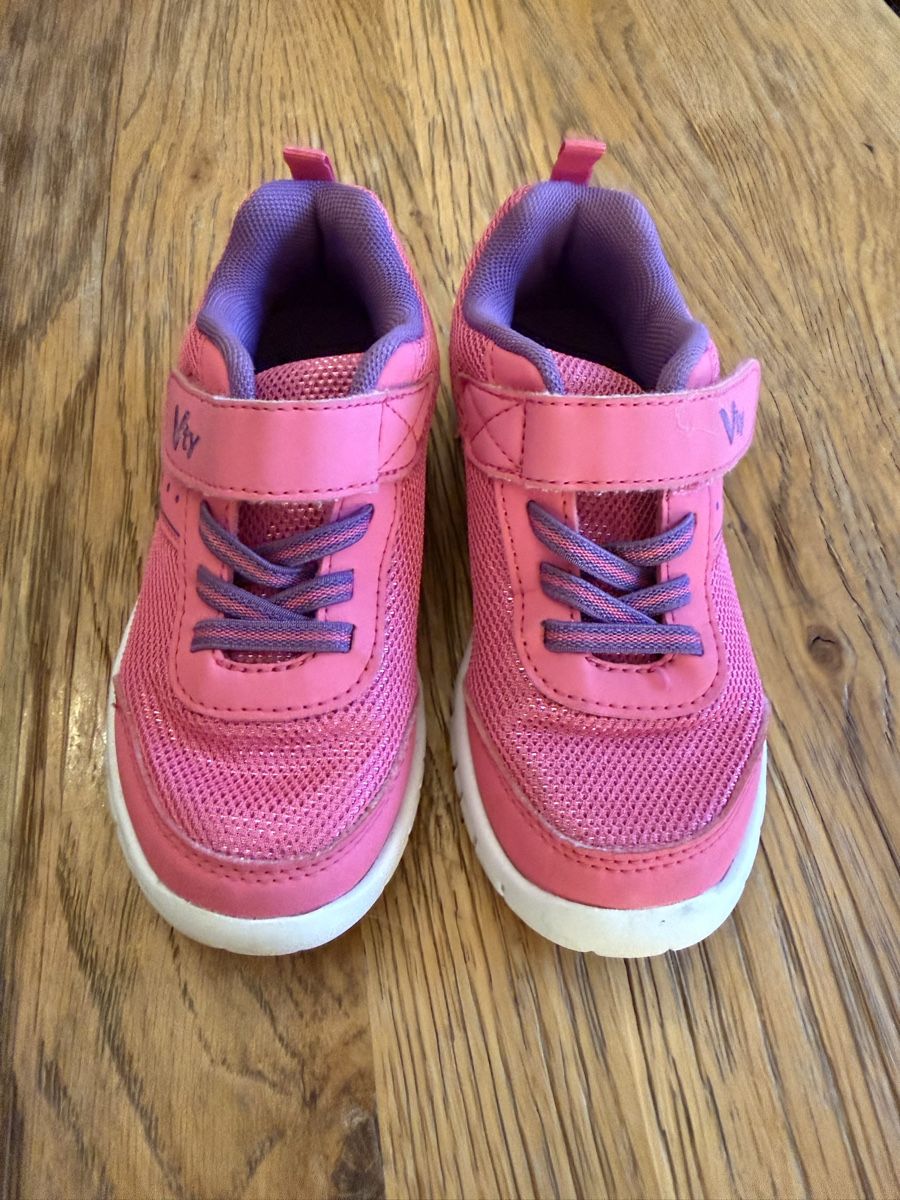 Victory Scarpe per ragazze: Hallenturnschuhe Grösse 27 – Usato da Zürich venduto da Milu111 2