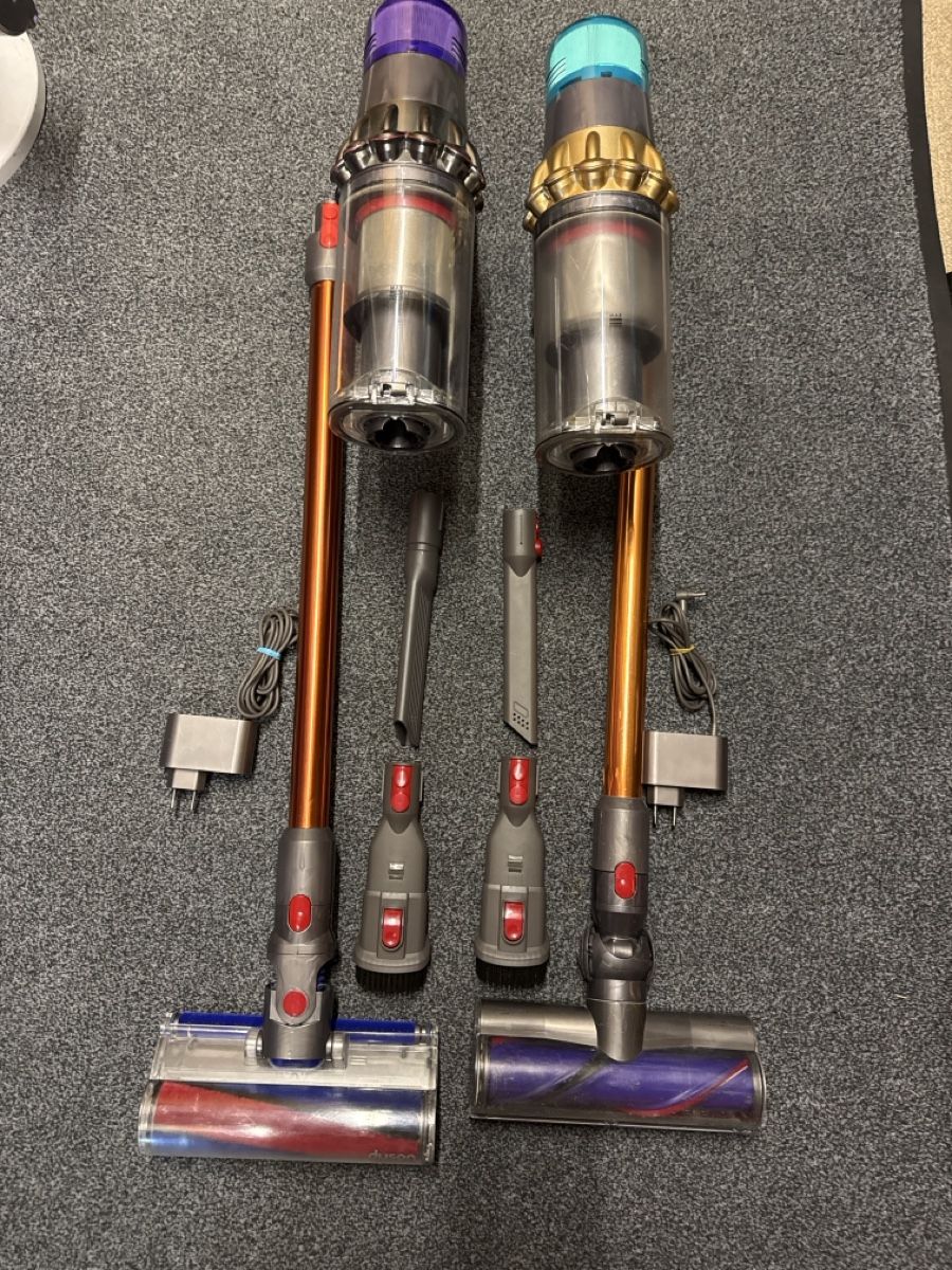 Dyson Aspirateurs & Accessoires: 2 x Dyson v11 absolut – D'occasion à Landquart par Nnf007 2