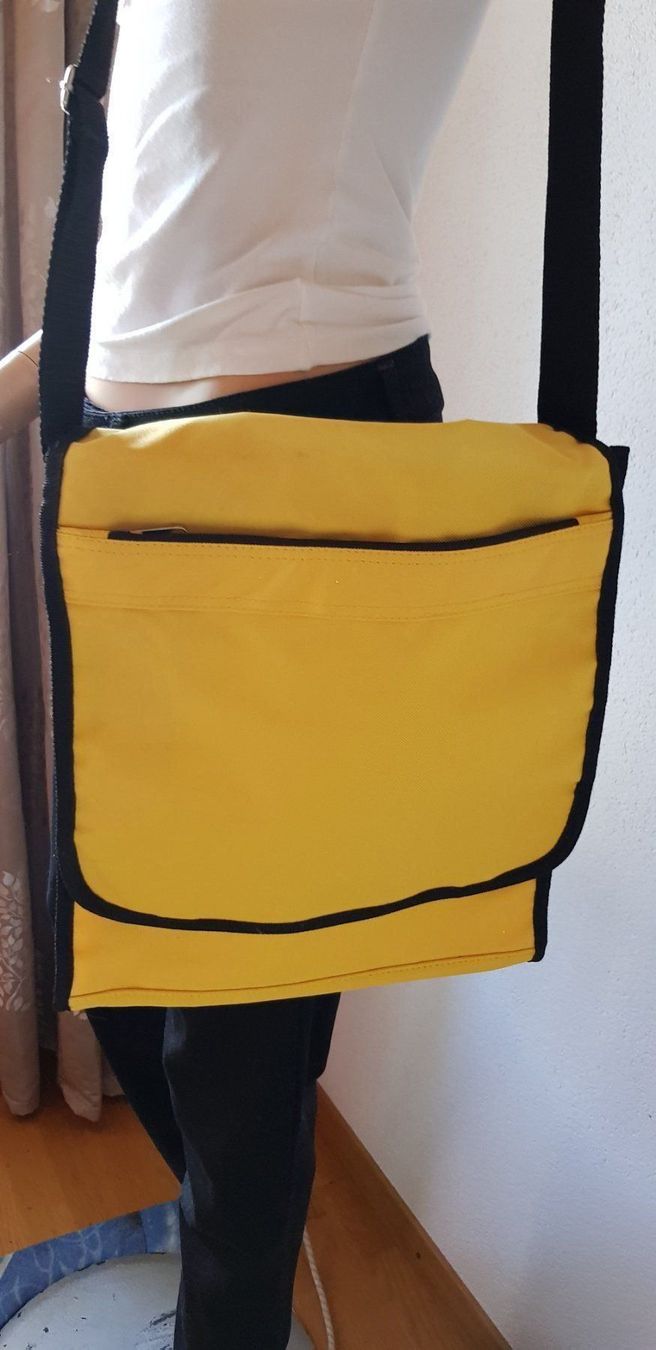 Borse: Schultertasche – Usato da Morens FR venduto da Kiscica 1