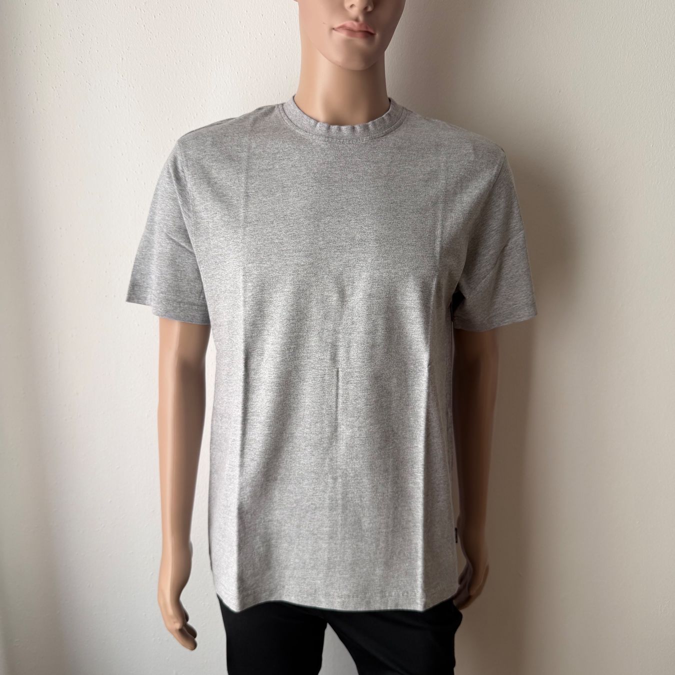 T-shirt: ONLY & SONS T-Shirt – Usato da Zürich venduto da ClosetQueen 1