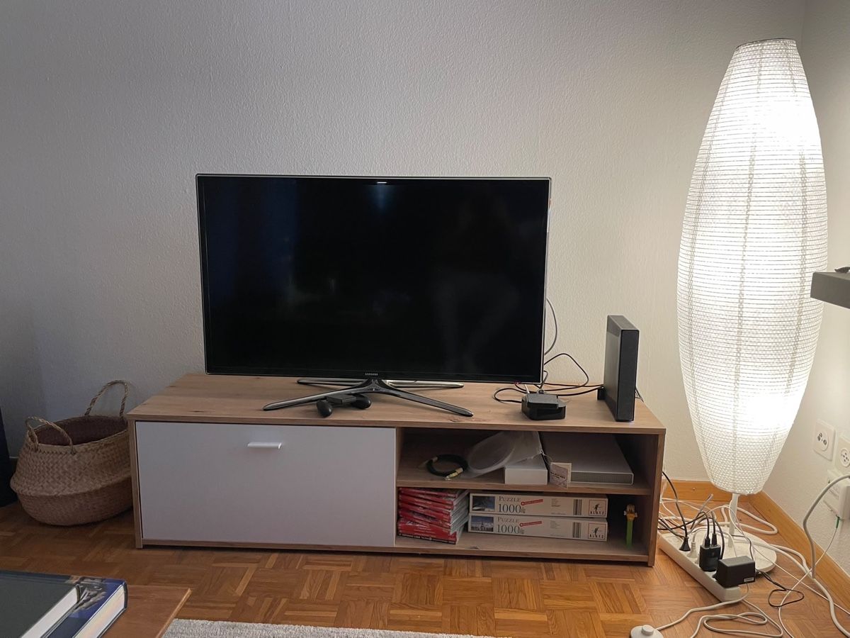 Mömax Mobili TV: Mömax Fernsehmöbel – Usato da Andwil SG venduto da Malinois33