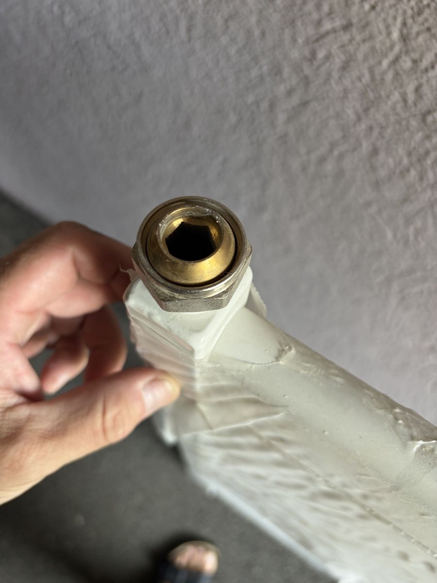Radiatori: Radiator weiss ca. 120cm neu Ovp – Nuovo e nell'imballaggio originale da Luzern venduto da Mulli8 1