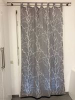 Vorhang mit Schlaufen