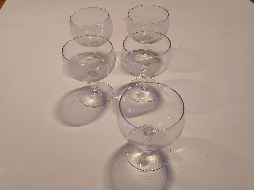Gläser: 5 Gläser antik – Gebraucht aus Zürich von shm_cw59