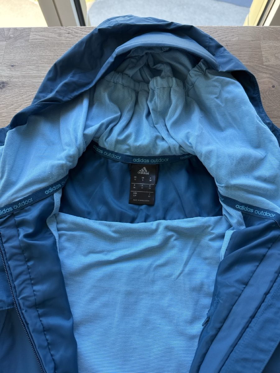 Adidas Jacken: Adidas Outdoor Jacke – Gebraucht aus Luzern von nad_nf8f 1