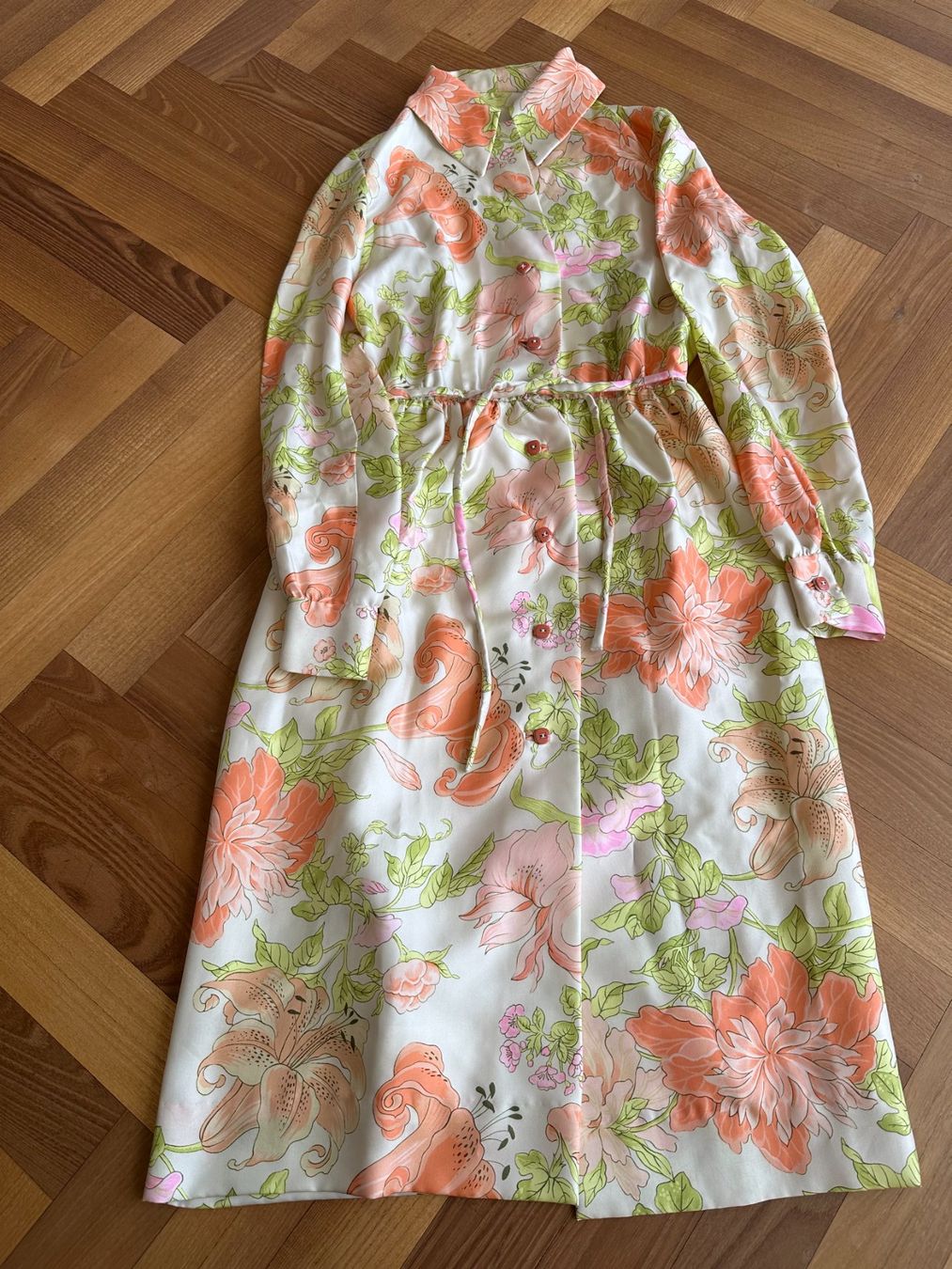 Vestiti: Seidenkleid Gr. xs-s – Nuovo (secondo la descrizione) da Rafz venduto da sam_ryj5 1