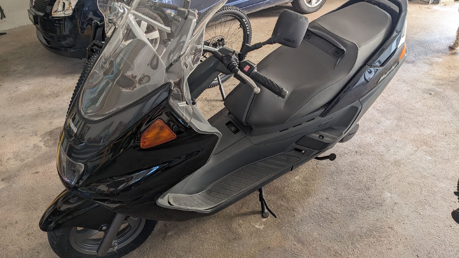 Yamaha Scooters: scooter majesty 250 – D'occasion à St-Imier par Enzo24 4