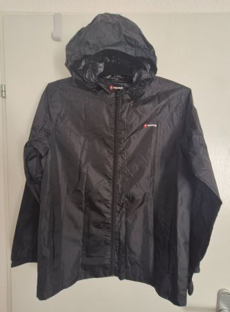 Mountain Pro ultraleichte Regenjacke Gr. 16 (etwa 164)