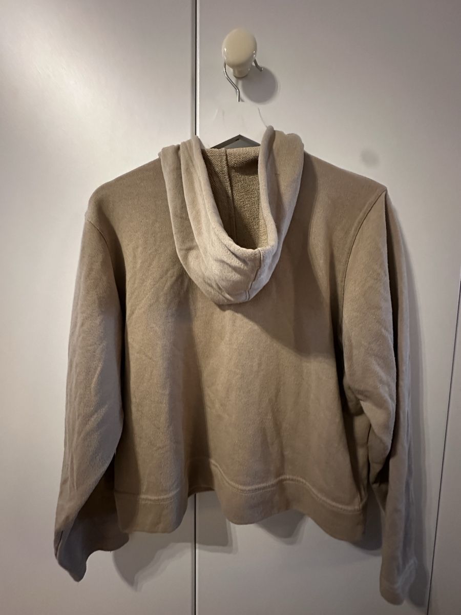 Pullover & Sweatshirts: Pullover – Gebraucht aus Volketswil von ben_9s6x 1