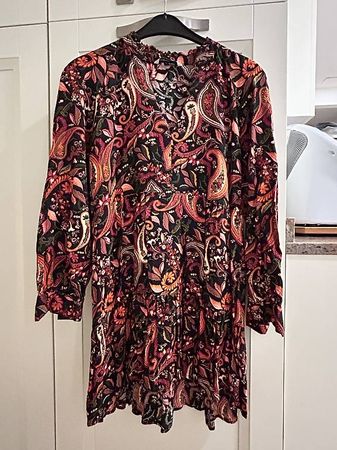 Stradivarius Kleid, Grösse M, Muster top!