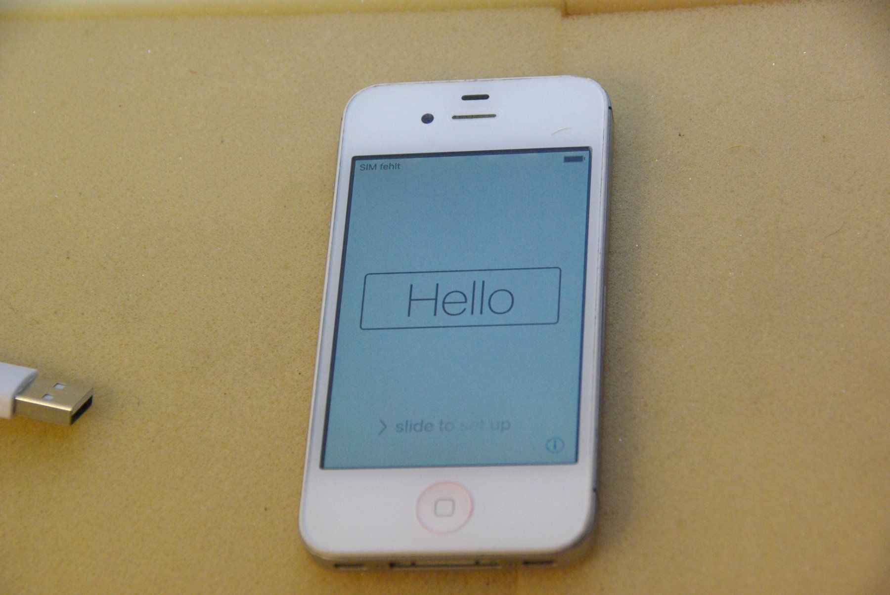 Apple Telefoni cellulari / Smartphones: iPhone 4 oder 4s, weiss mit Kabel – Difettoso da Herisau venduto da Cevianer1844 8