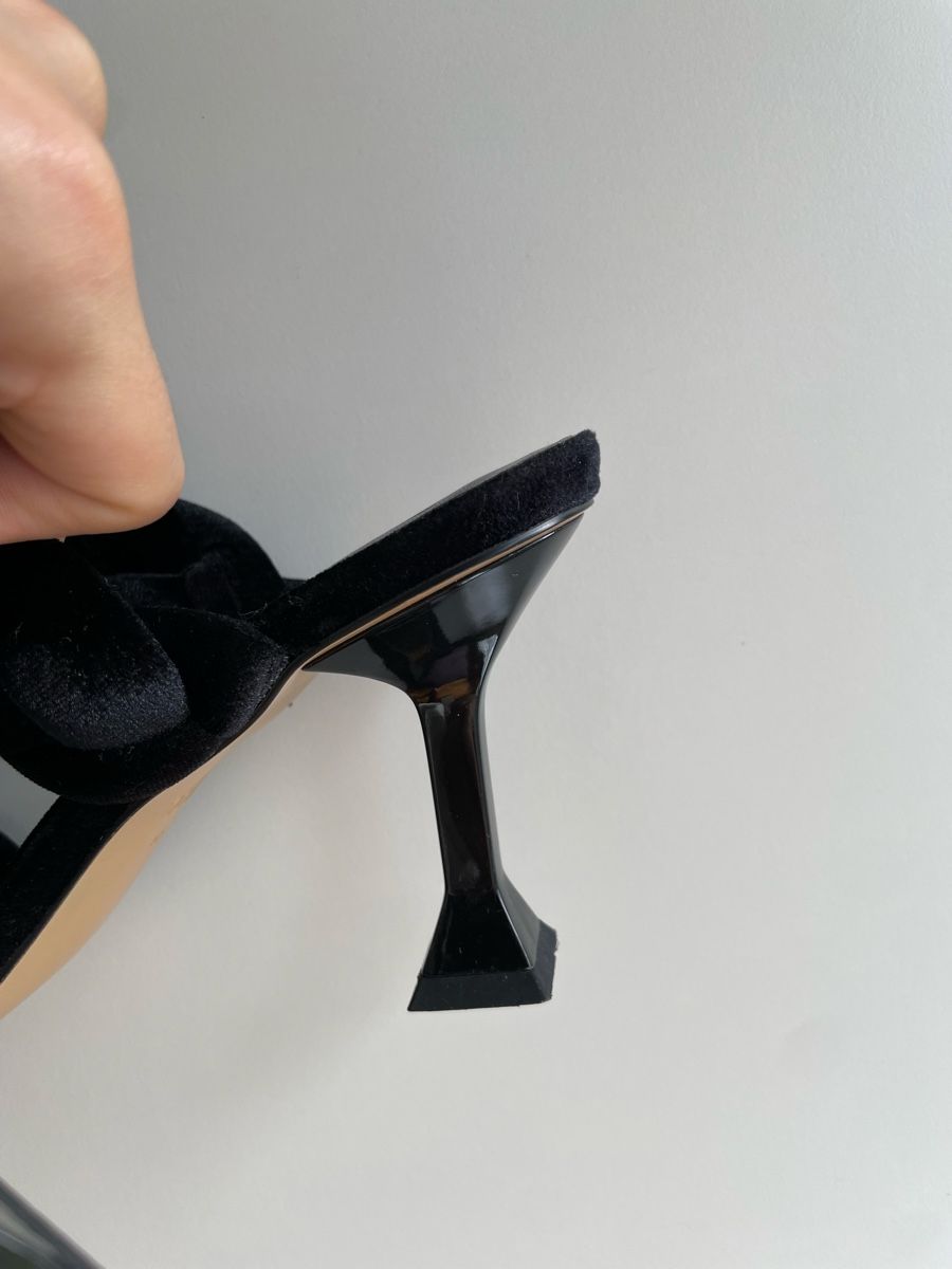 H&M Chaussures femmes: Samt Heels Gr. 40 – D'occasion à Lengnau BE par DieBiene8 3