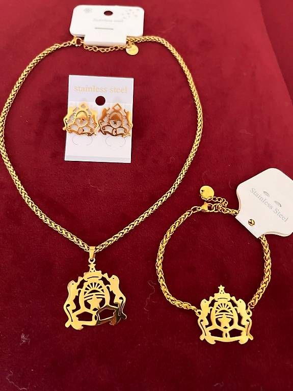 Sonstiger Schmuck: Schmuck Edelstahl – Gebraucht aus Zürich von salmarimsai