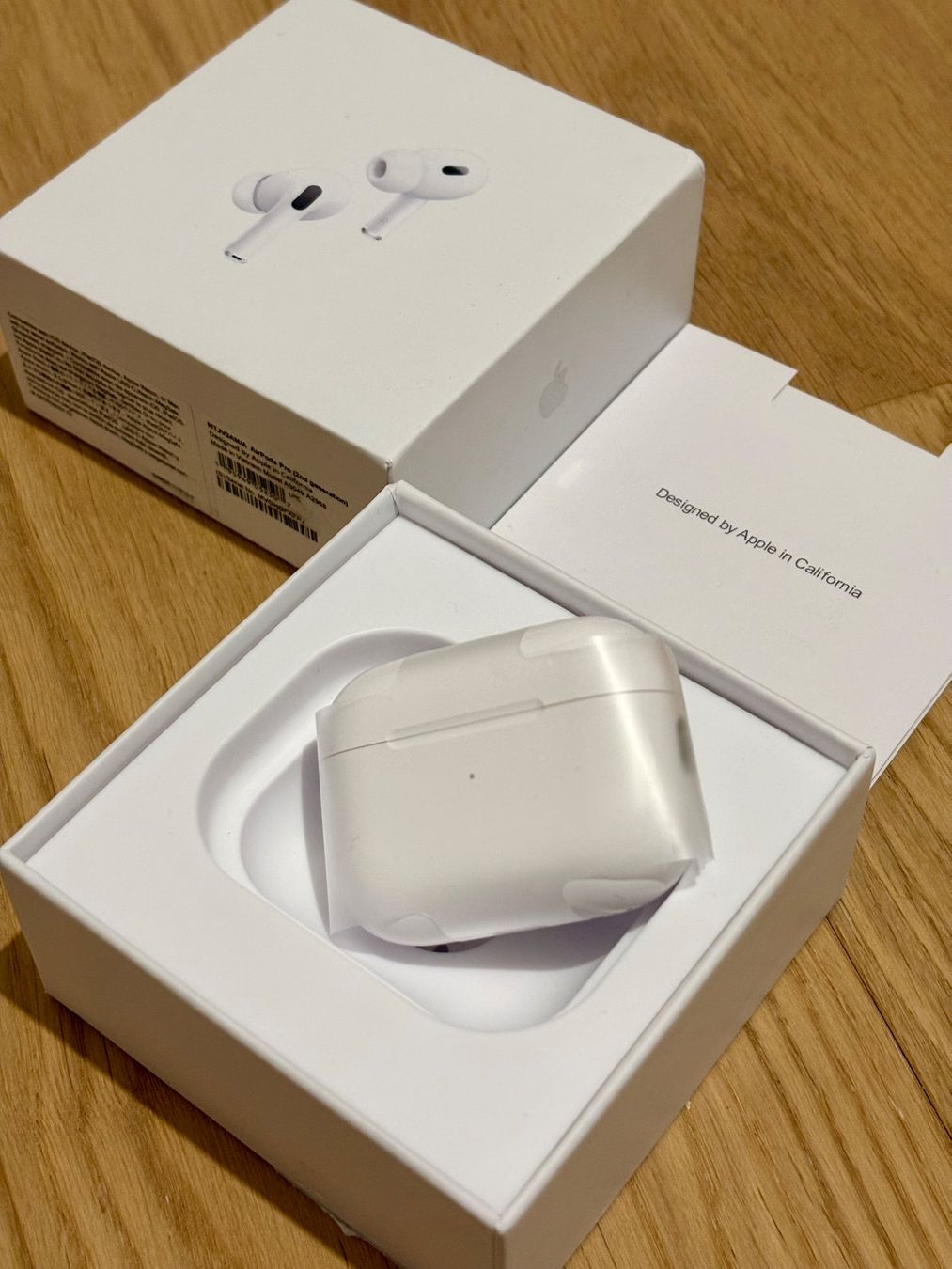 Apple AirPods Pro 2 (USB-C) – AppleCare+ bis 10/2026 (Neu (gemäss