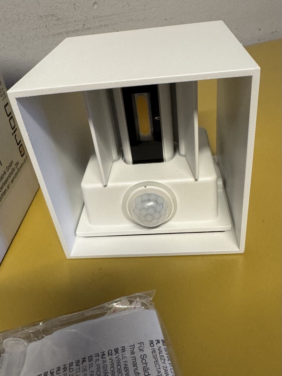 Lampade: weiss Wandleuchte mit Sensor neu – Nuovo (secondo la descrizione) da Schlieren venduto da Freundlich02 3