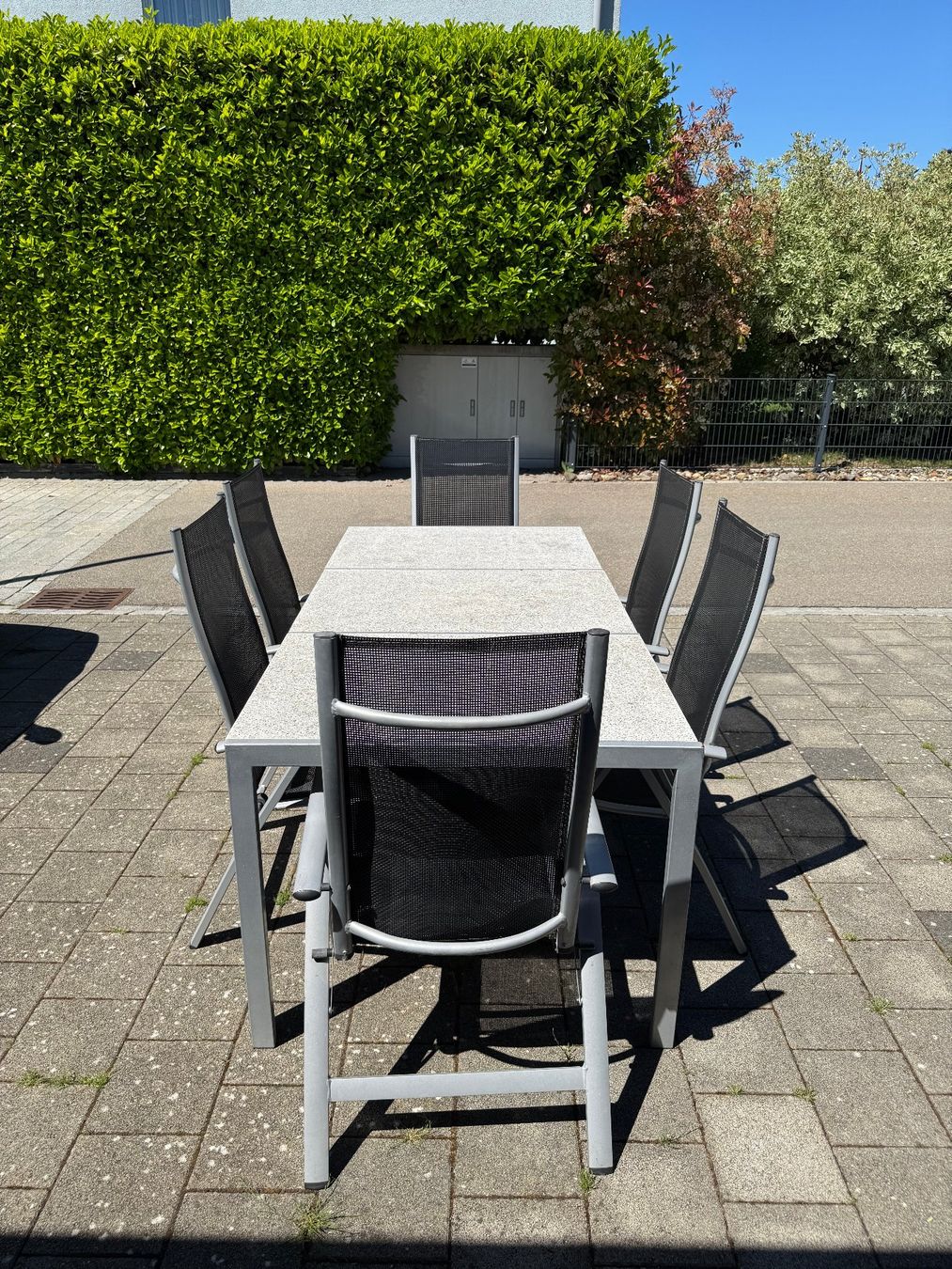 Tables: Gartentisch inkl. 6 Stühle – D'occasion à Müllheim Dorf par ale_q8pn 9