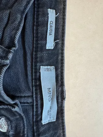 Jeans Mango Claudia Modell schwarz Grösse 40 gebraucht