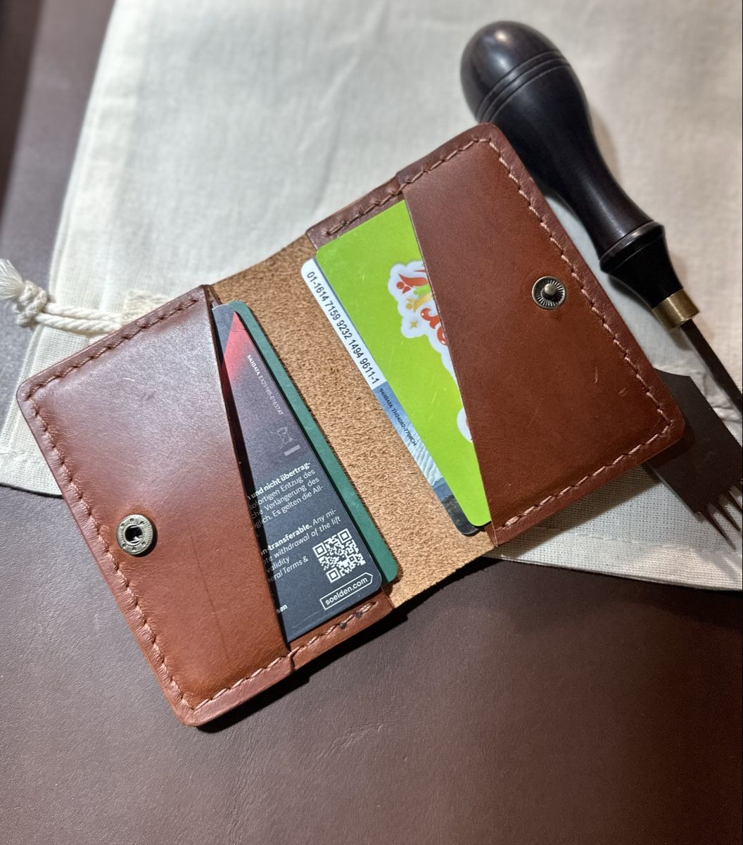 Portefeuilles: Handgemachter Leder Kartenhalter – Neuf avec emballage d'origine à Mettmenstetten par vad_57p2