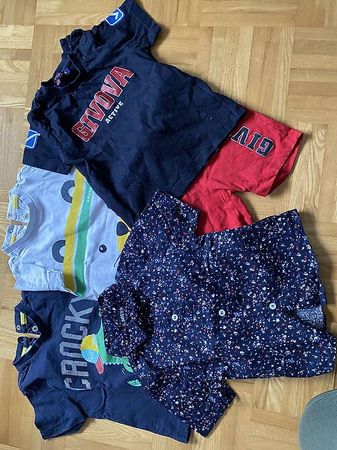 Set 3 T-Shirt +1 kurze Hose+1 Hemd grösse 18Monate