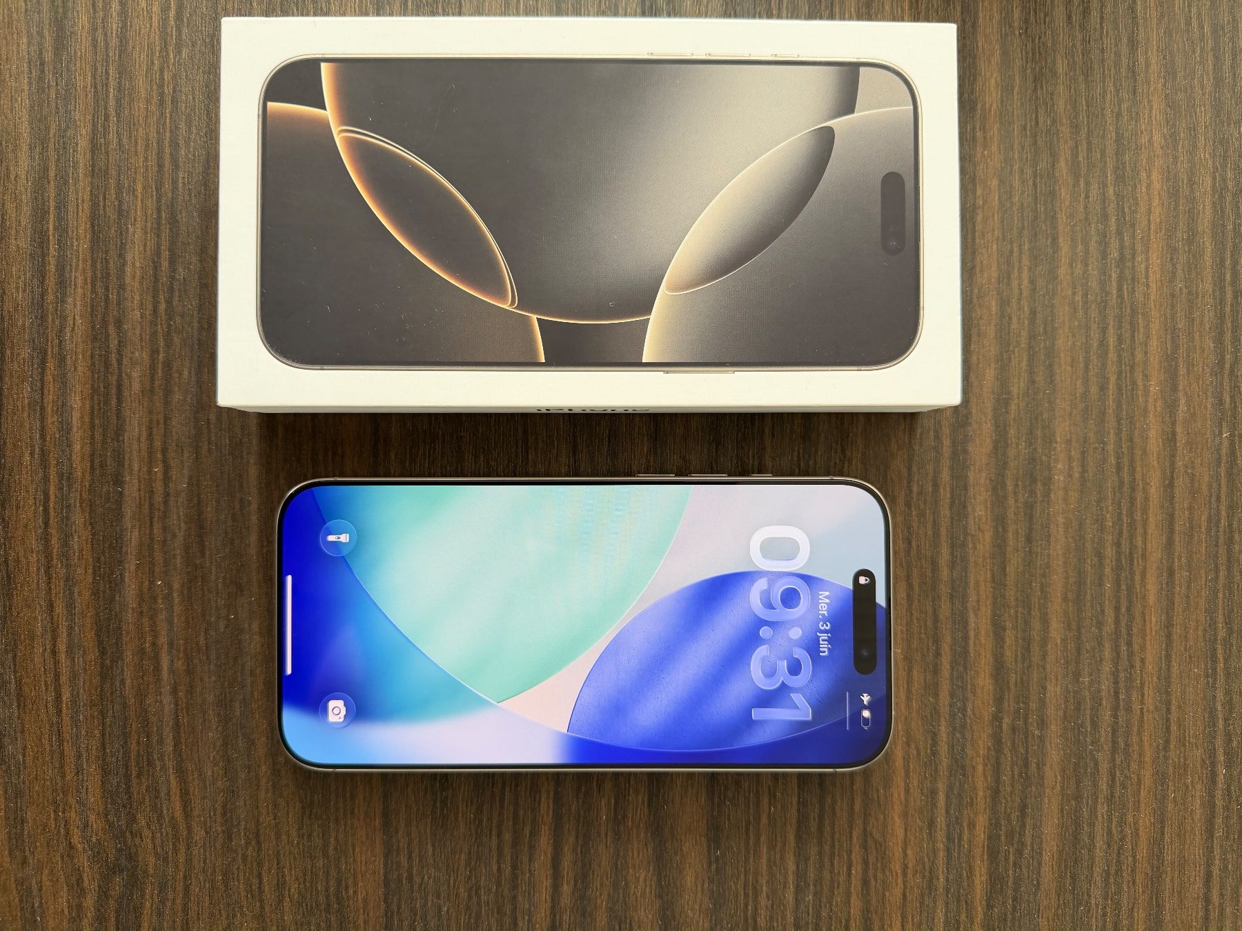 Apple Telefoni cellulari / Smartphones: iPhone 16 Pro Max 256GB – Usato da Courtion venduto da swi_q2n2 3