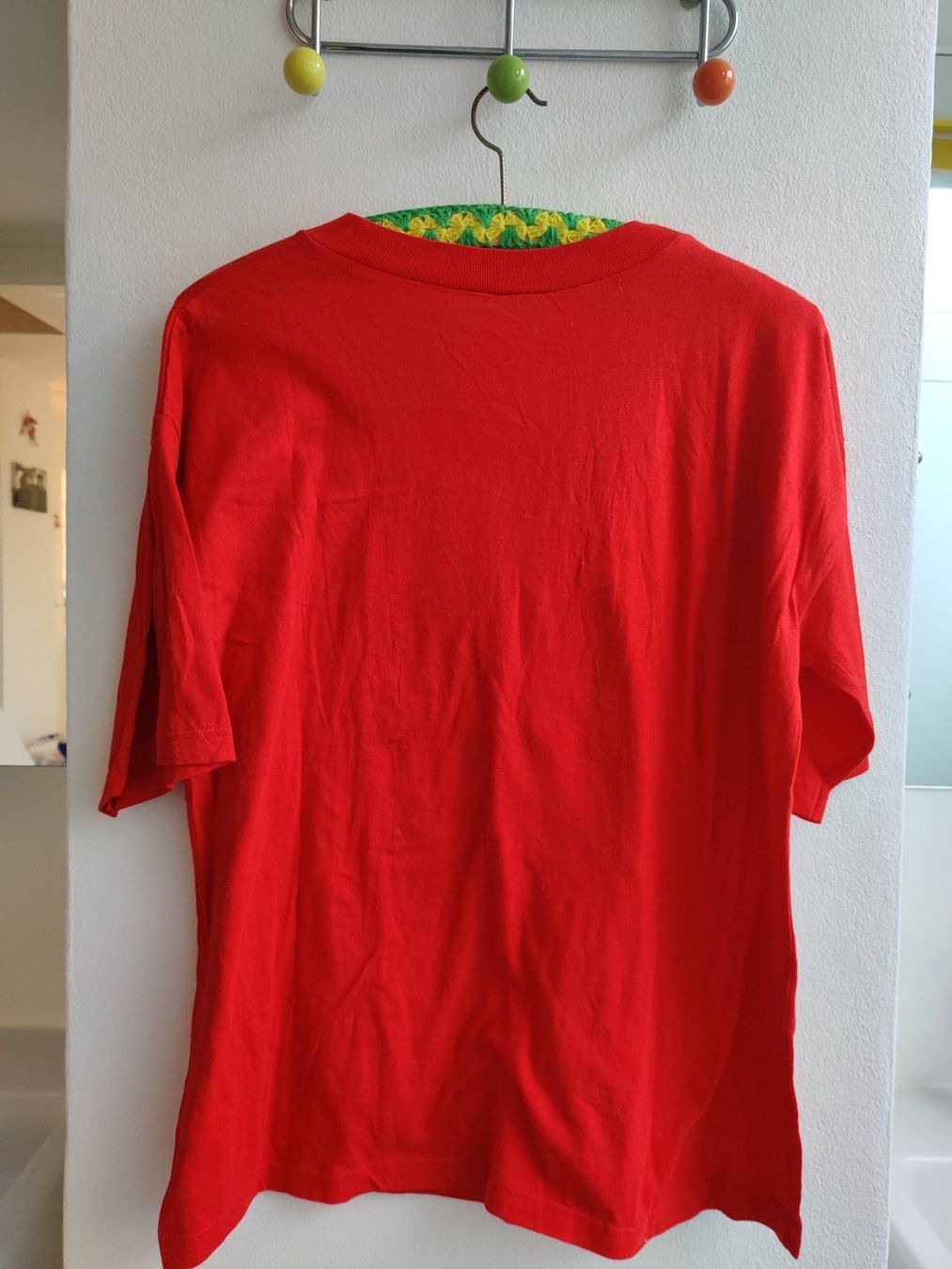 Camicie, T-shirt & Polo: Baumwollshirt mit aufgesticktem Drachen – Nuovo (secondo la descrizione) da Zürich venduto da Frinka 1