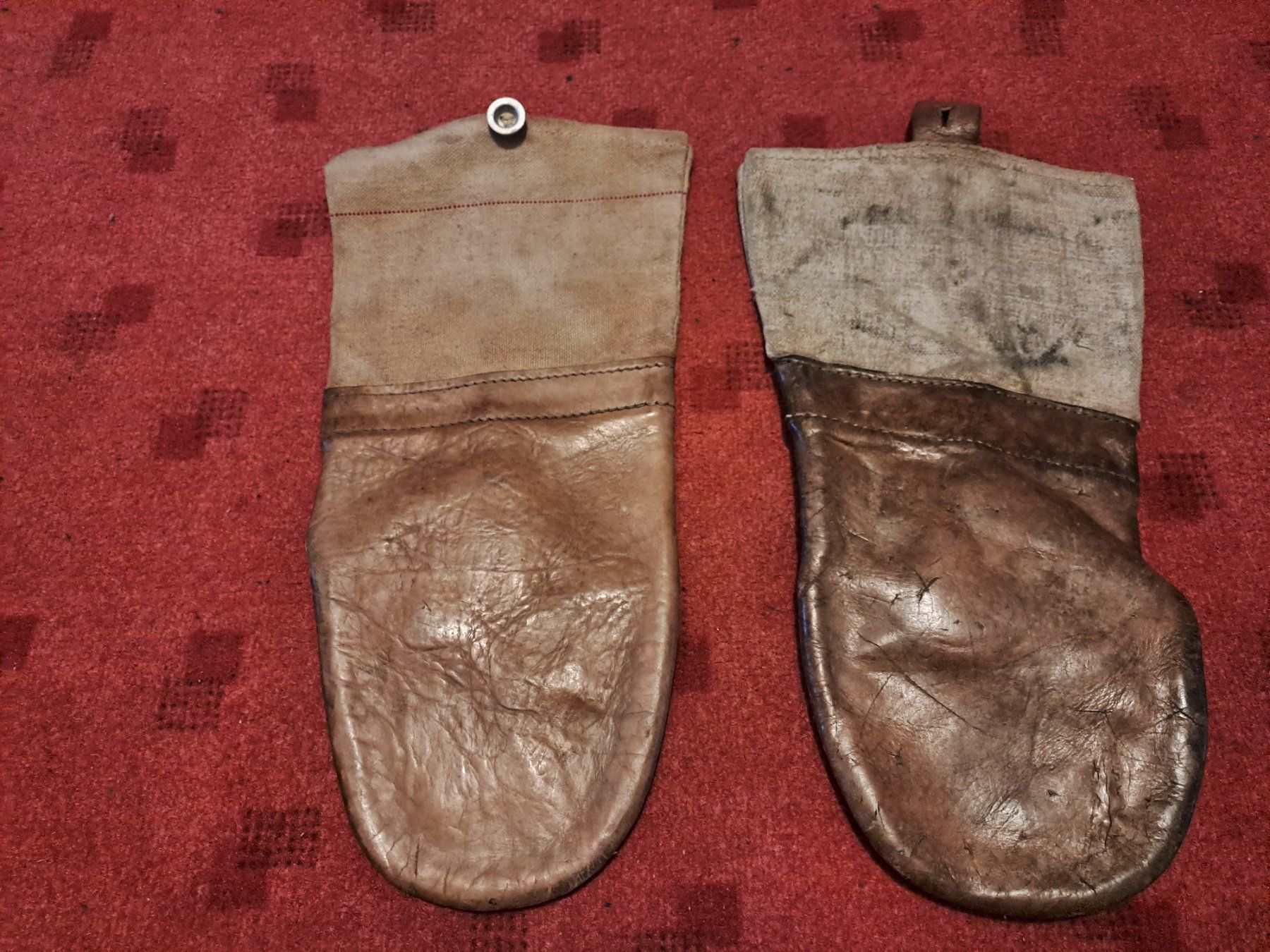 Schweizer Armee Uniformi: Original Stacheldraht Handschuhe 2.Weltkrieg – Usato da St.Gallen venduto da Infanteriewerk 1