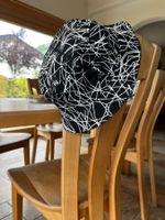 Bob stylé à motifs noirs & blancs