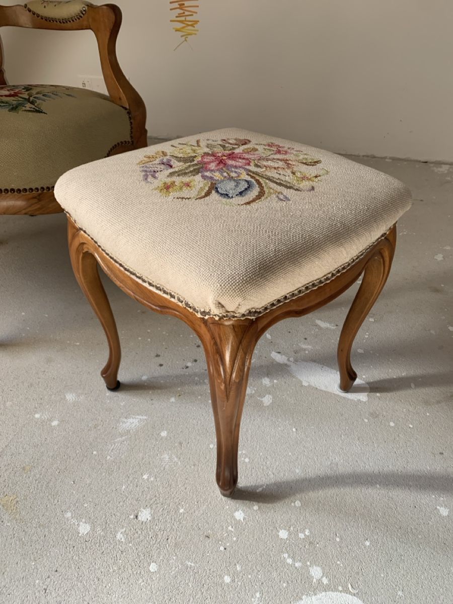 Poltrone: Sessel Gobelin mit Hocker – Usato da Thierachern venduto da reten 5