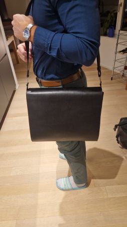 Original OMEGA Echtledertasche Schwarz