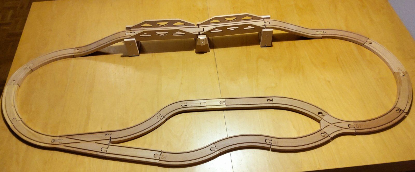 Spielzeuge: Holzeisenbahnanlage – Gebraucht aus Burgdorf von mbu_l7nm 3