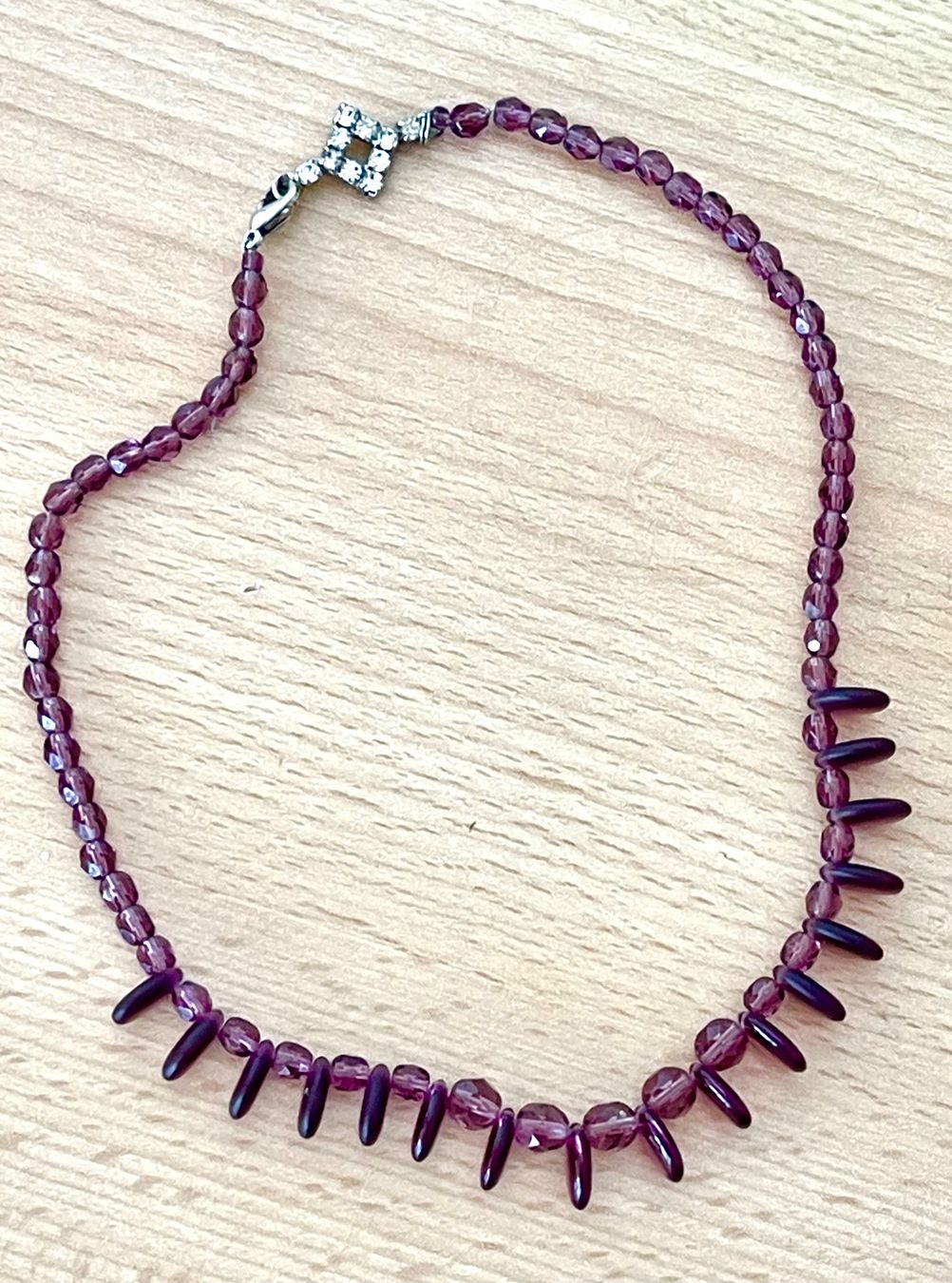 Amor Ketten: Halskette Perlen Amethyst 0,5x42cm Kette – Neu (gemäss Beschreibung) aus Kölliken von Prscoo