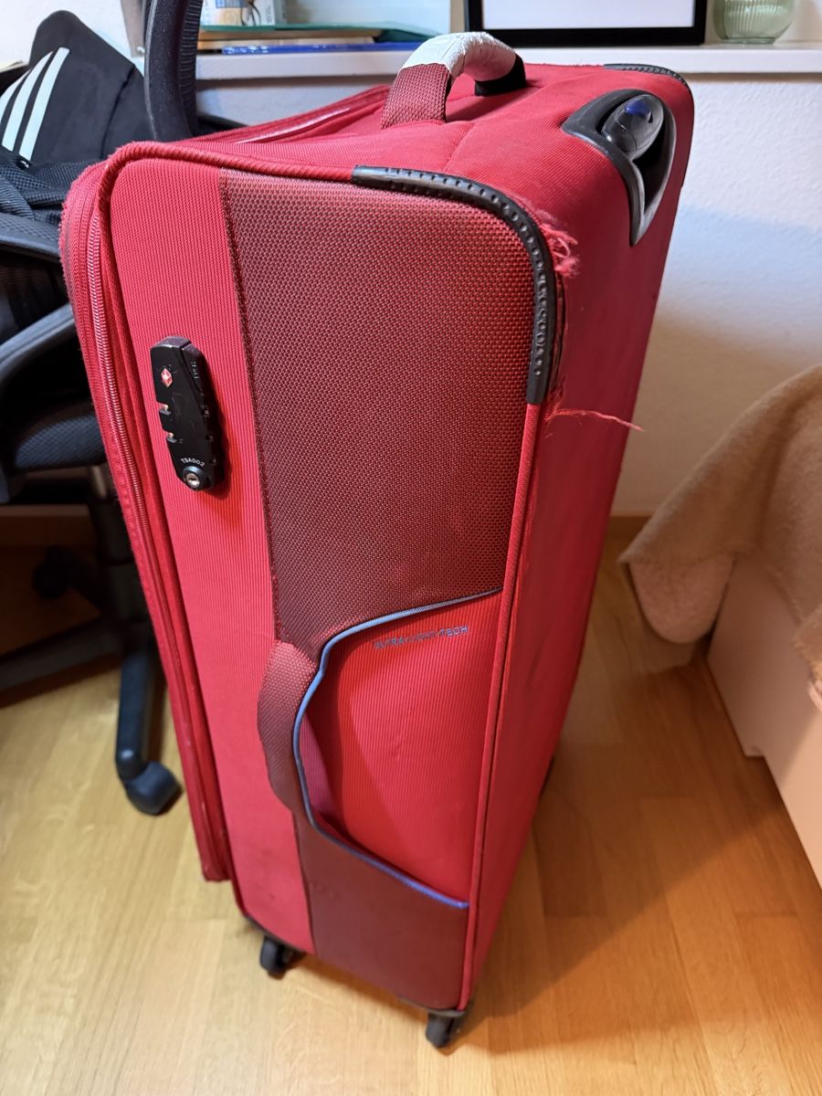 Samsonite Valises de voyage: Samsonite Travel  Red used condition – D'occasion à Luzern par die_89q7 3