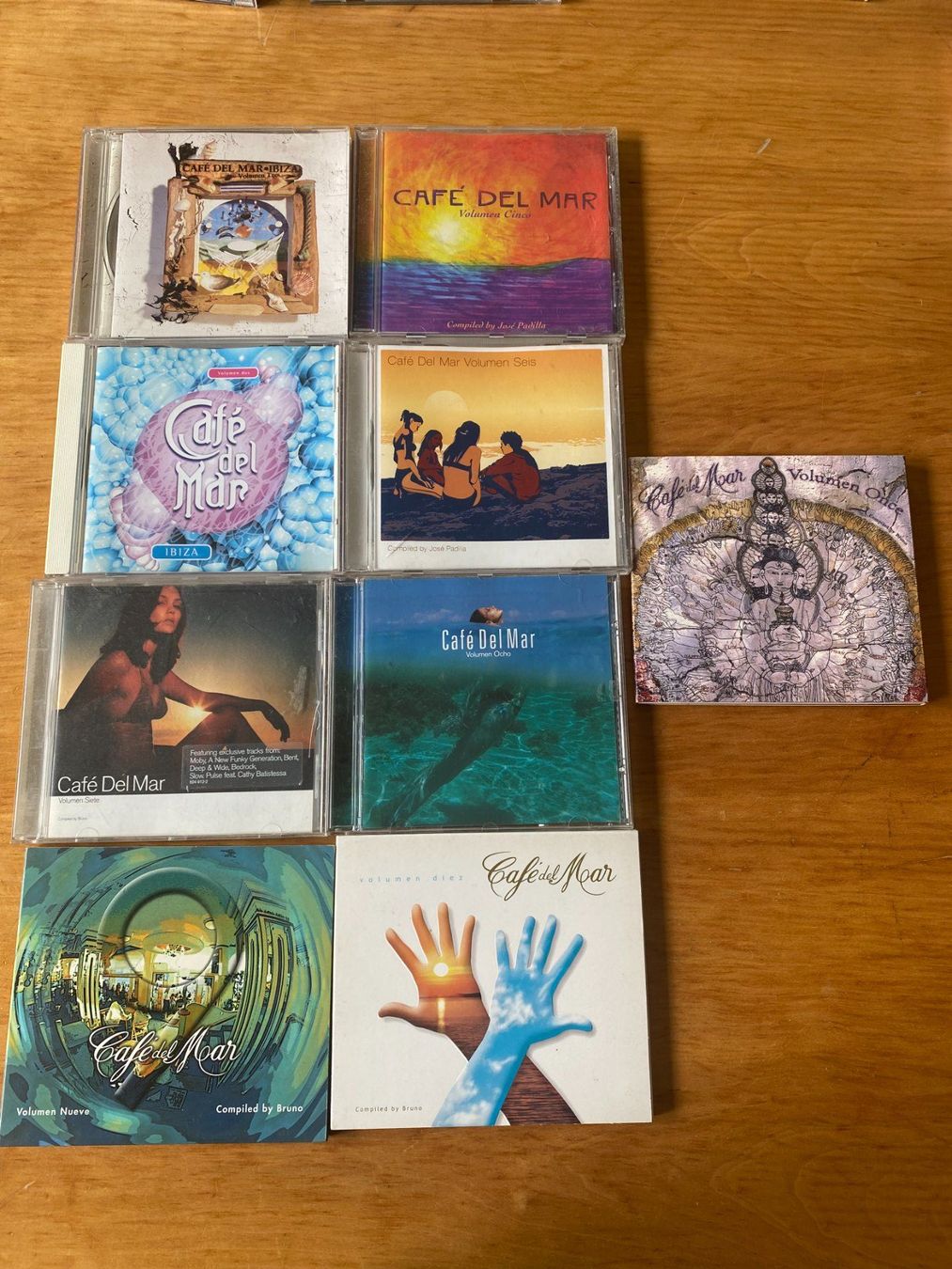 CD: 9 CDs Café del Mar Ibiza – Usato da Luzern venduto da Turmliebe