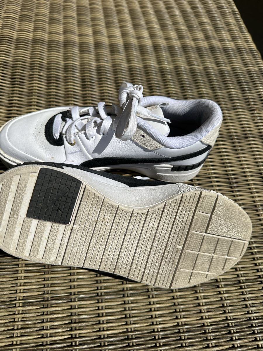 Puma Damenschuhe: Puma Sneaker Gr 38 wie neu – Gebraucht aus Volketswil von iac_yf9h 2