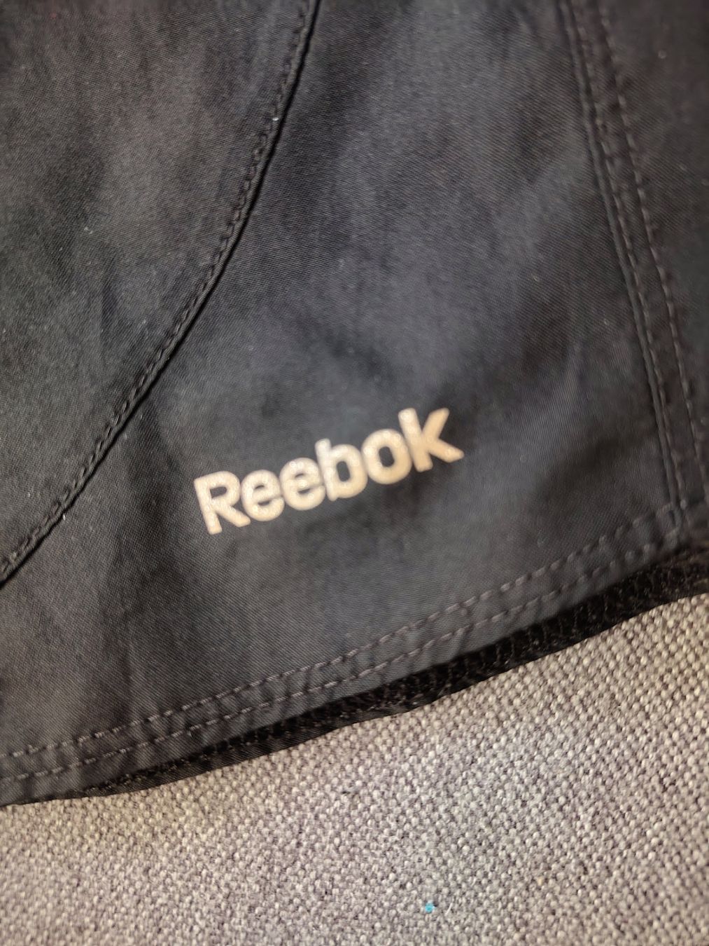 Reebok Hosen: Reebok Sporthose  – Gebraucht aus Winterthur von dii_karn 1