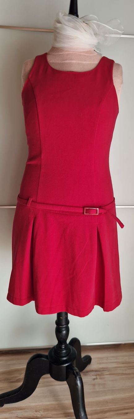 Vestiti: Elegantes, rotes Minikleid mit Gürtel - Grösse 38/M – Usato da Gwatt (Thun) venduto da Letzte-Chance-II