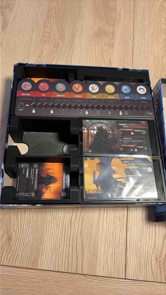 Spiele: Mistborn The Deckbuilding Game (en) inkl. 3D Insert – Neu (gemäss Beschreibung) aus Elsau von Adciro 1