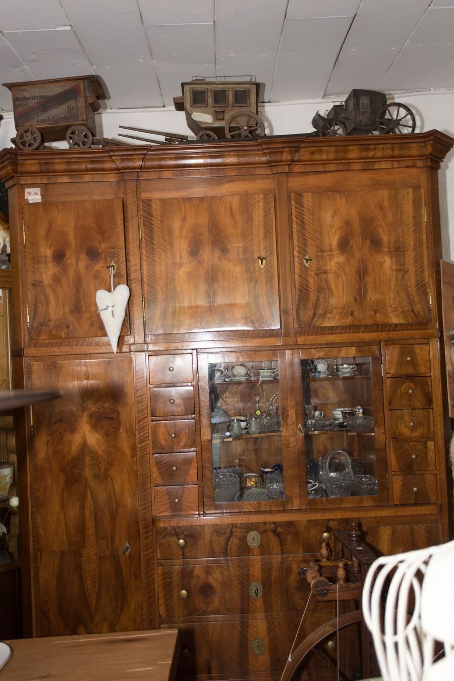 Credenze: Antik, Buffet, Nussbaum Biedermeier – Usato da Koblenz venduto da Kbaldinger 1