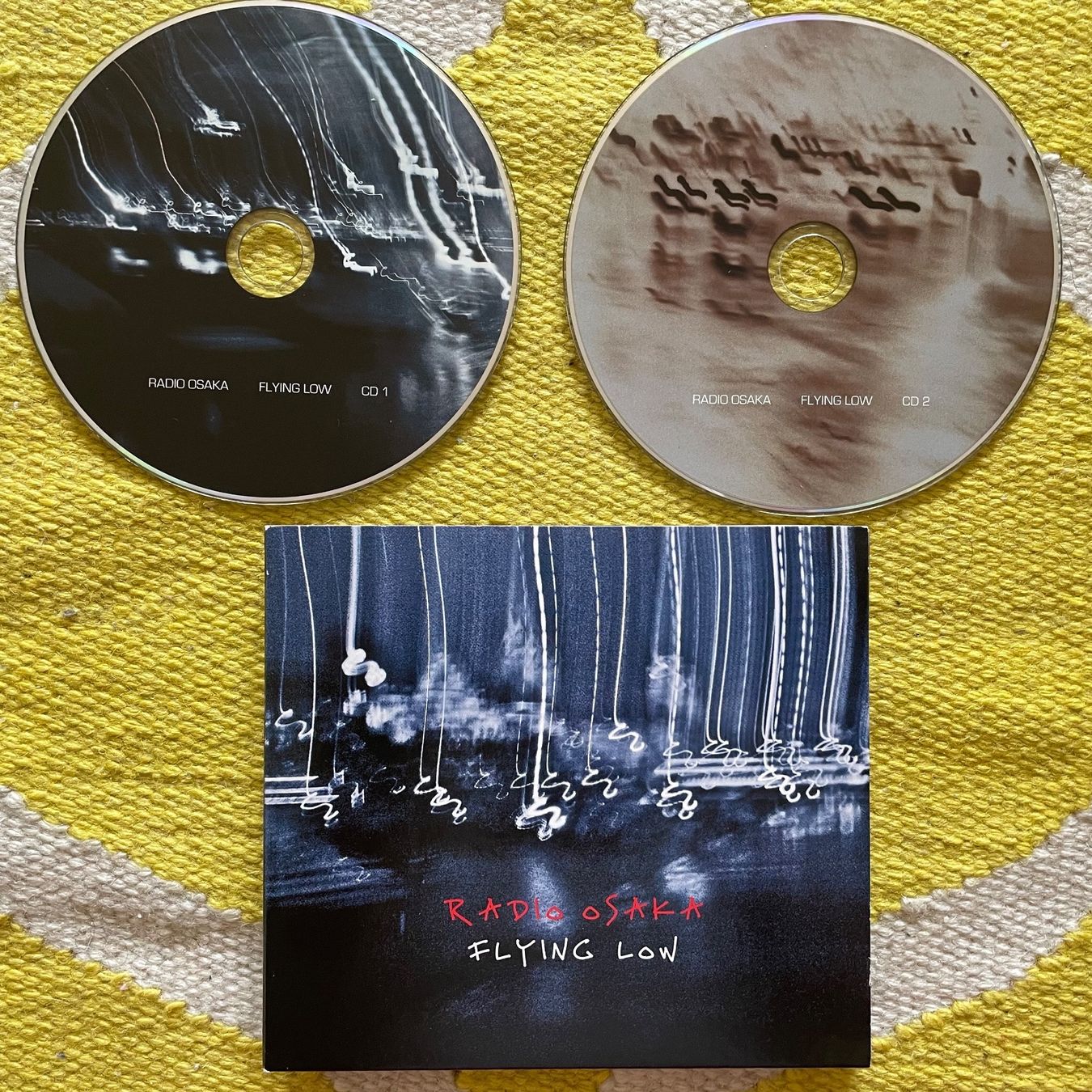 CD: RADIO O SAKA-2CD FLYING LOW (DIGIPACK) – Usato da Rorschacherberg venduto da CD-Roli