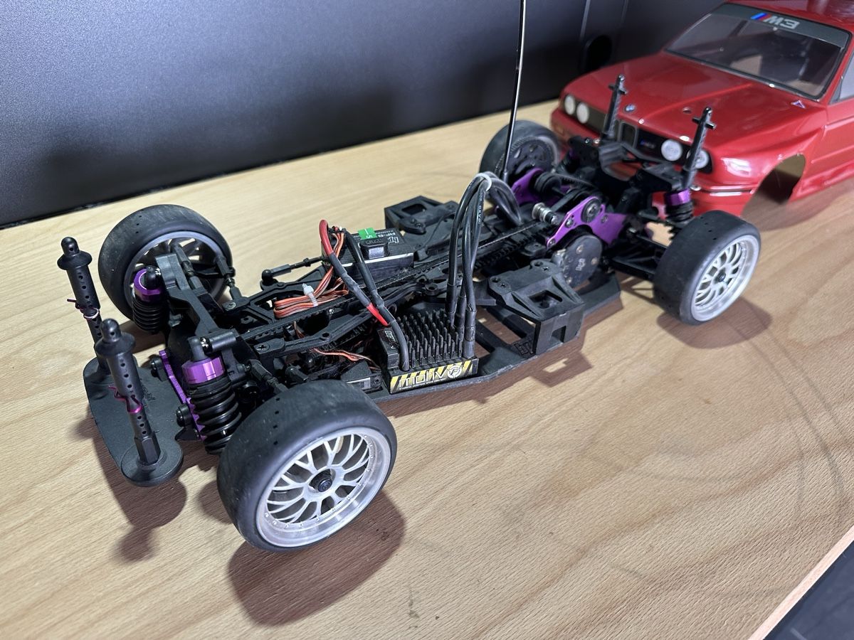 HPI Modellismo RC: BMW M3 E30 HPI 4x4 – Difettoso da Boécourt venduto da Mv898 5