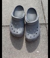 Crocs Clogs Grau Kinder Grösse 37/38 guter Zustand