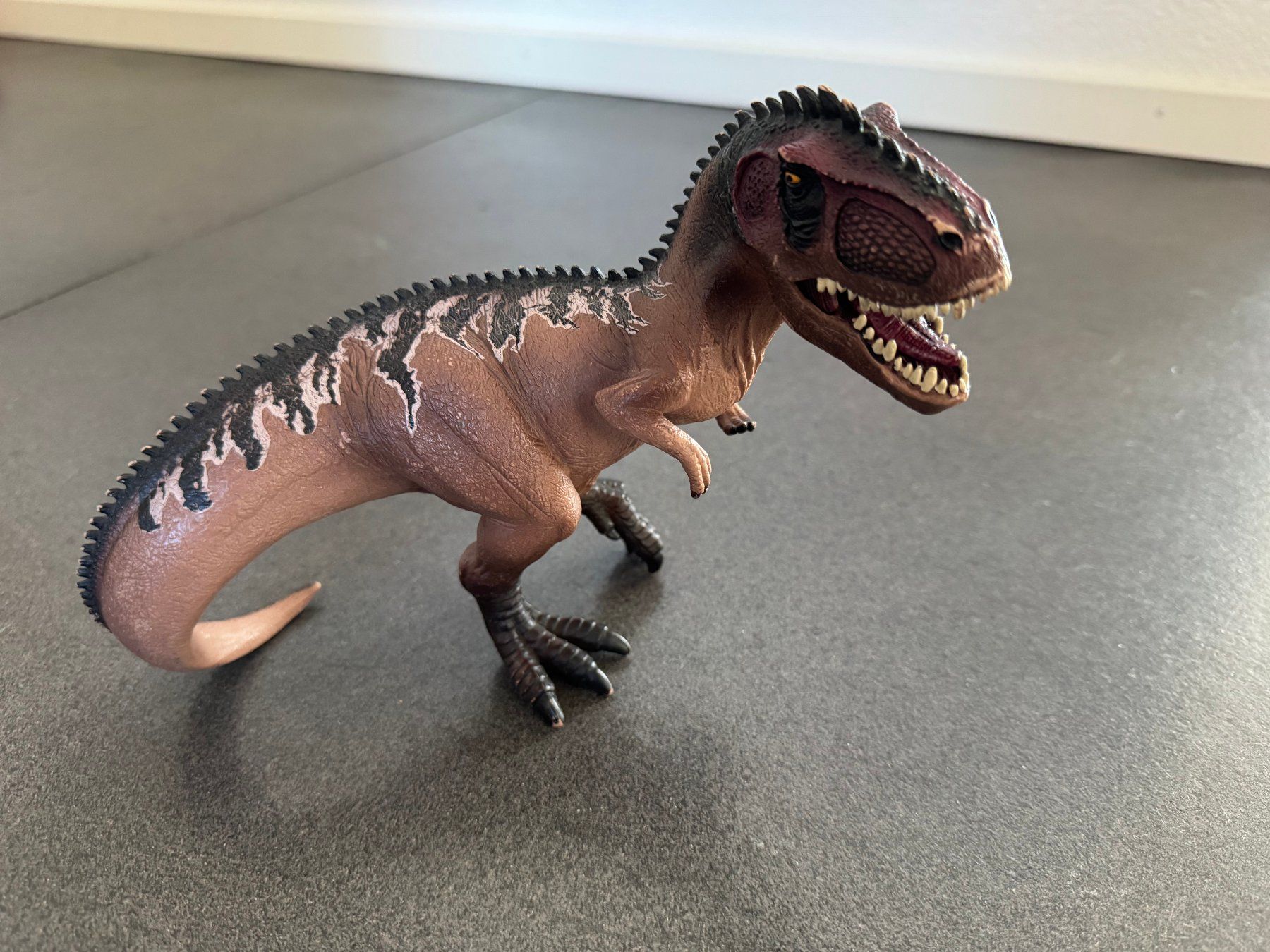 Schleich Figuren: Schleich Figur 2014 Gigantosaurus – Gebraucht aus Fribourg von tschjoly 1